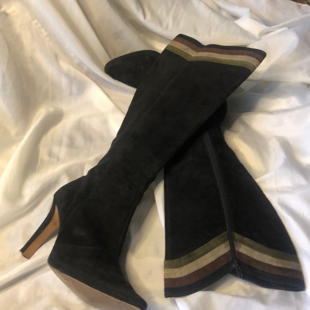 French Connection Suede Boots😍